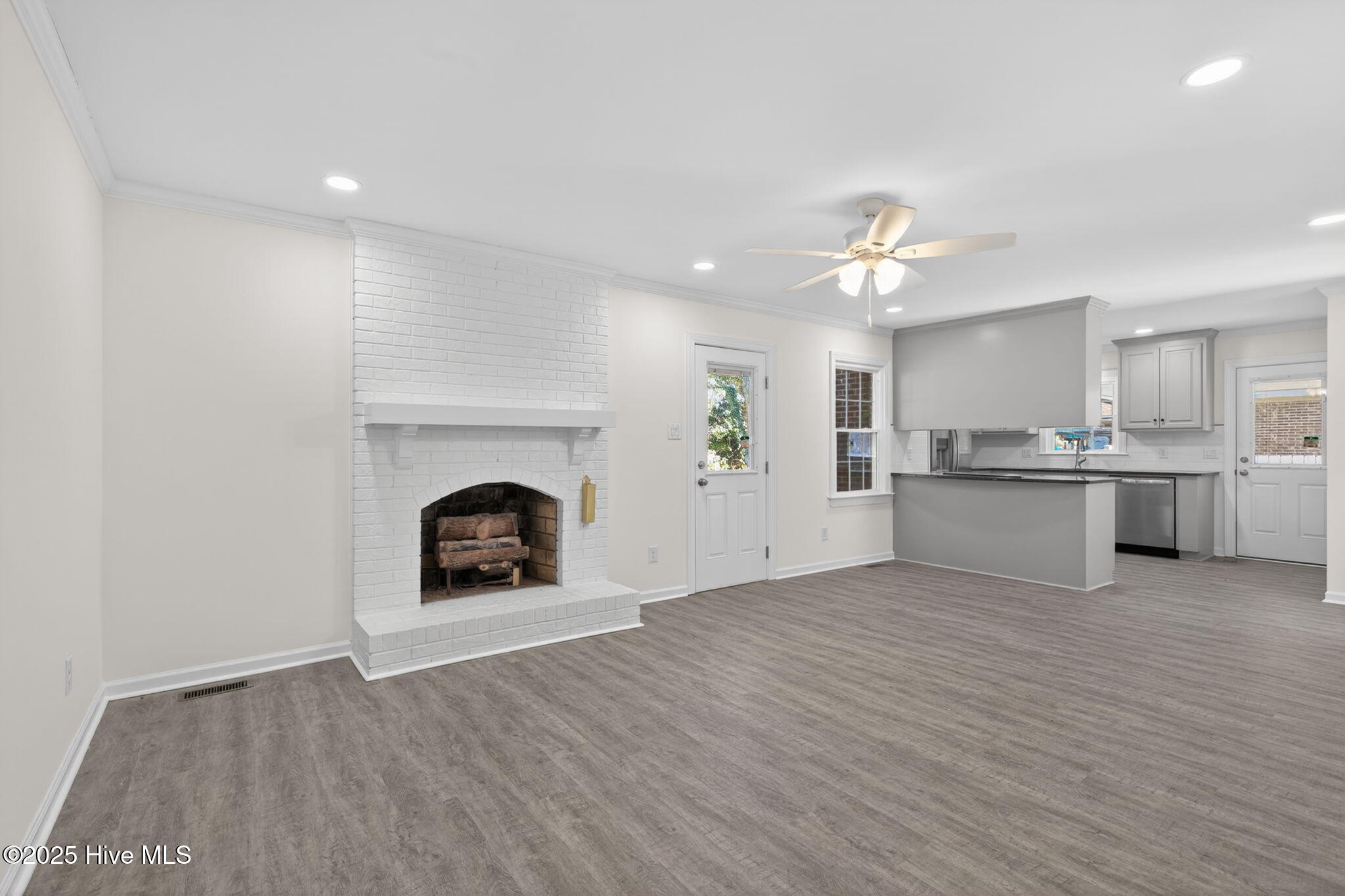 1204 Queen Anne Road Northwest Wilson, NC 27896 - Photo 17 of 37 Den 3