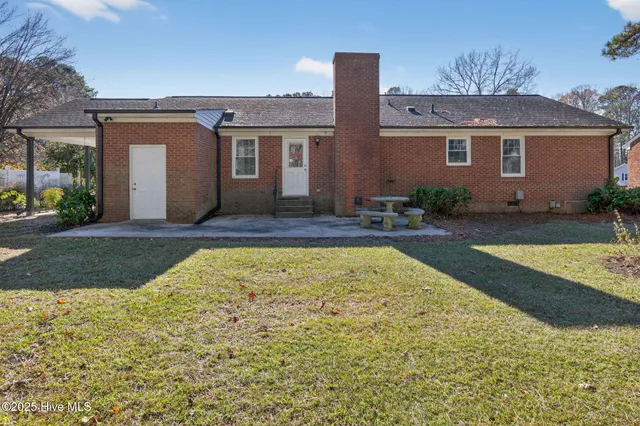 $269,900 | 1204 Queen Anne Road Northwest, Wilson, NC 27896