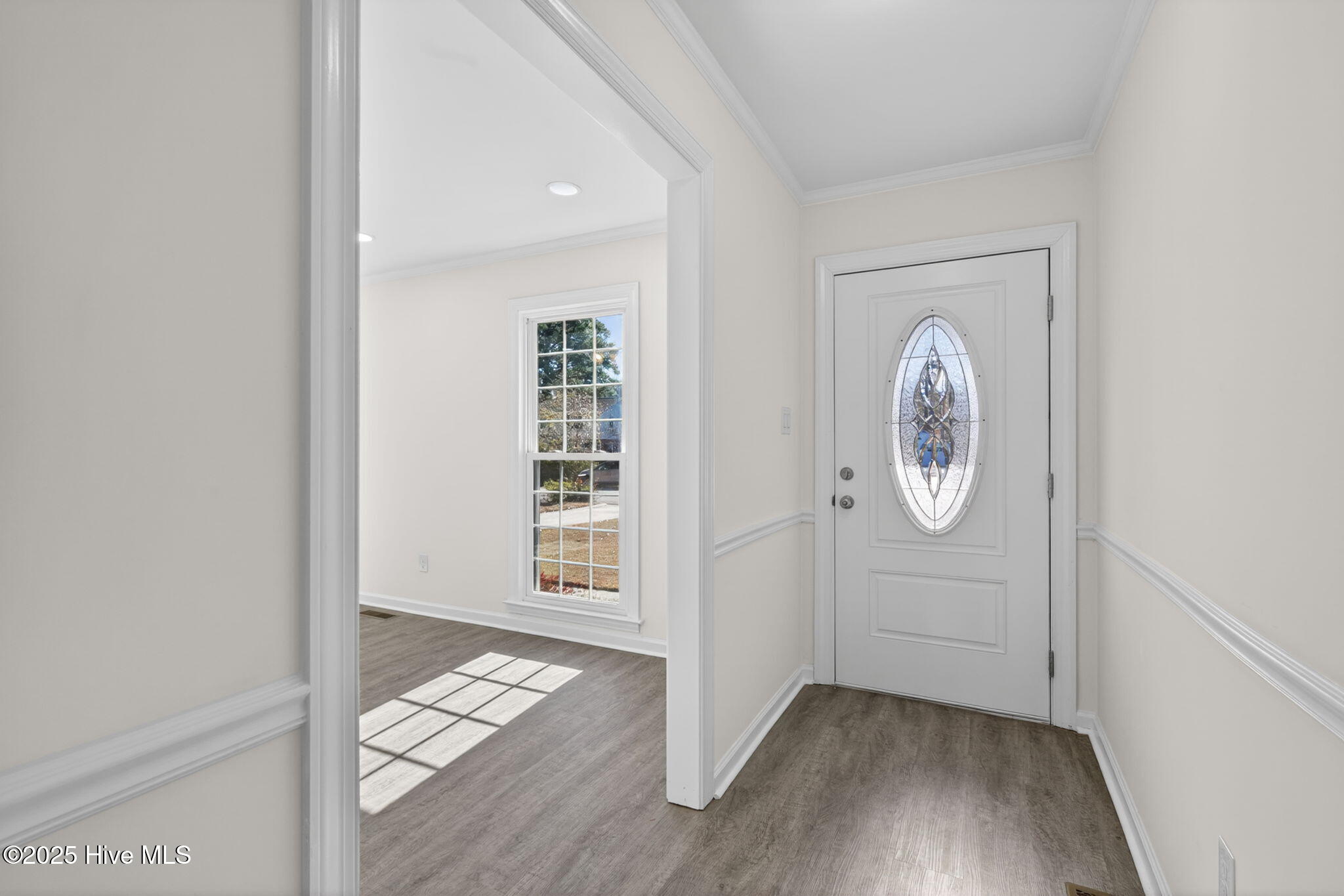 1204 Queen Anne Road Northwest Wilson, NC 27896 - Photo 4 of 37 Foyer