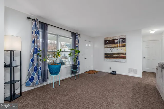 $369,900 | 158 Main Street, Hartly, DE 19953