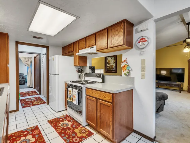 a view of utility room