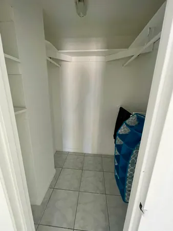 $1,800 | 2000 Atlantic Shores Boulevard, Unit 306, Hallandale Beach, FL 33009