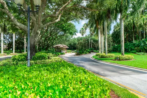 $1,120,000 | 6524 Northwest 98th Drive, Parkland, FL 33076
