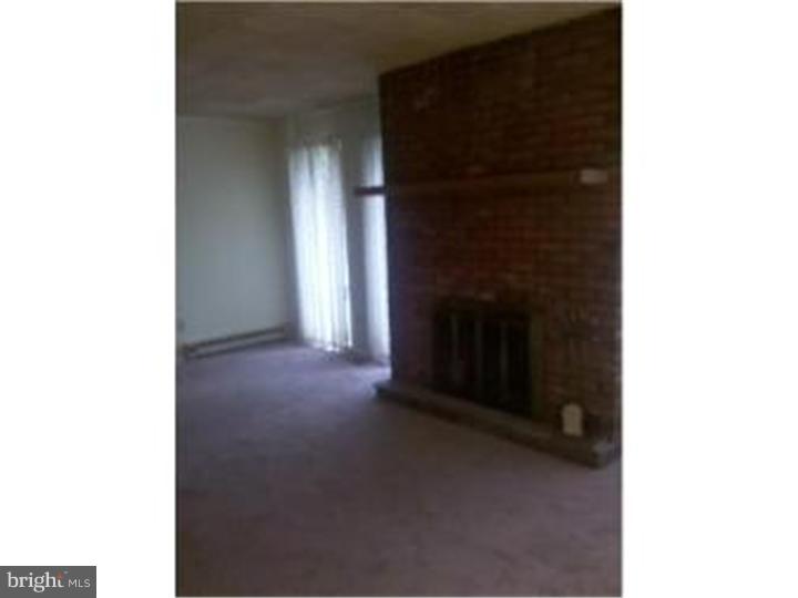 914 Forest Road Perkasie, PA 18944 - Photo 3 of 8 Family Room