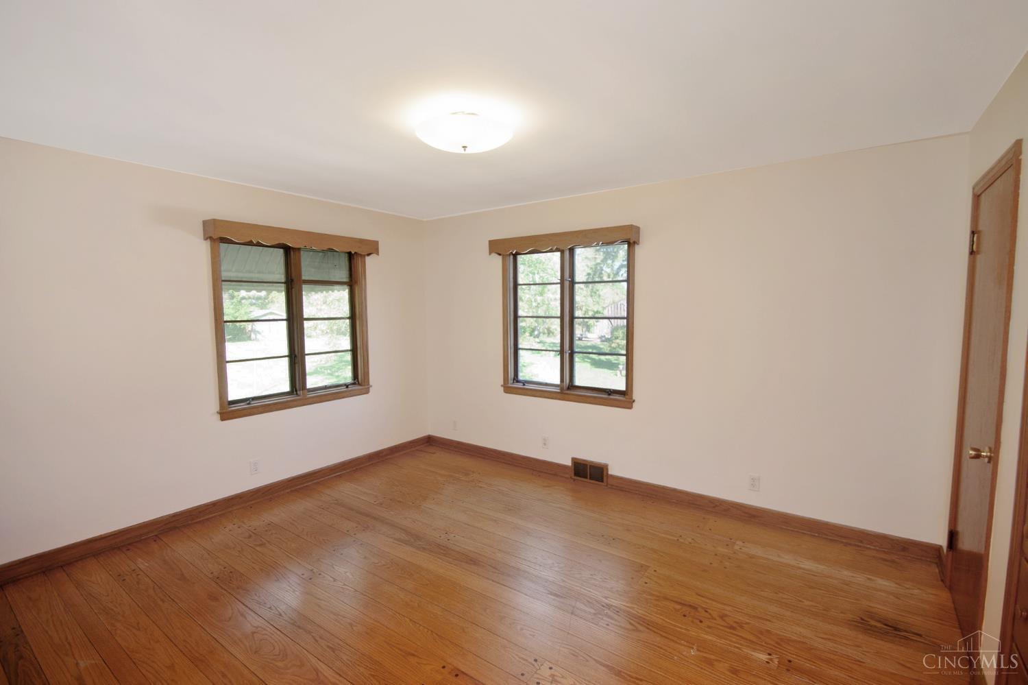 5791 Greenlawn Road Hamilton, OH 45011 - Photo 28 of 43