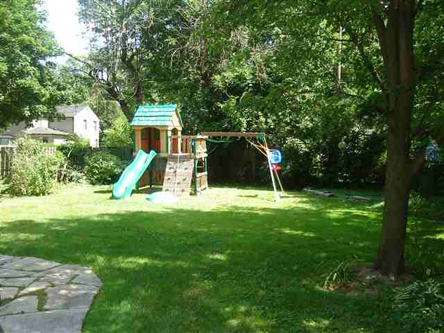 1788 Prestwick Road Grosse Pointe, MI 48236 - Photo 11 of 16 31012083-10.JPG
