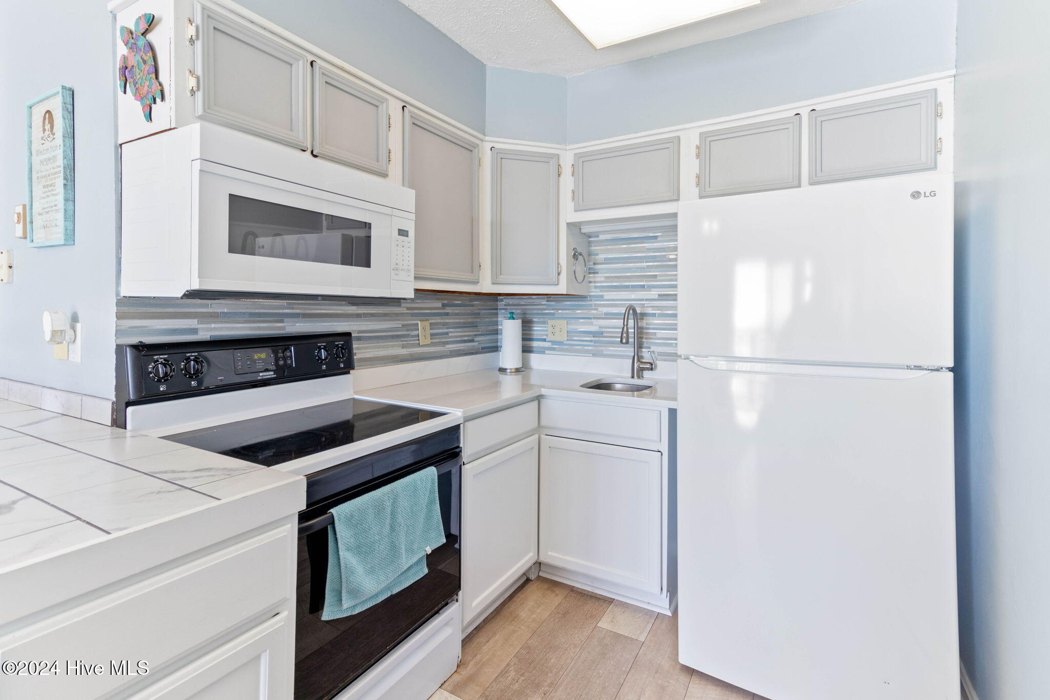 2174 New River Inlet Road, Unit 384 North Topsail Beach, NC 28460 - Photo 12 of 26 12-web-or-mls-IMG_6474