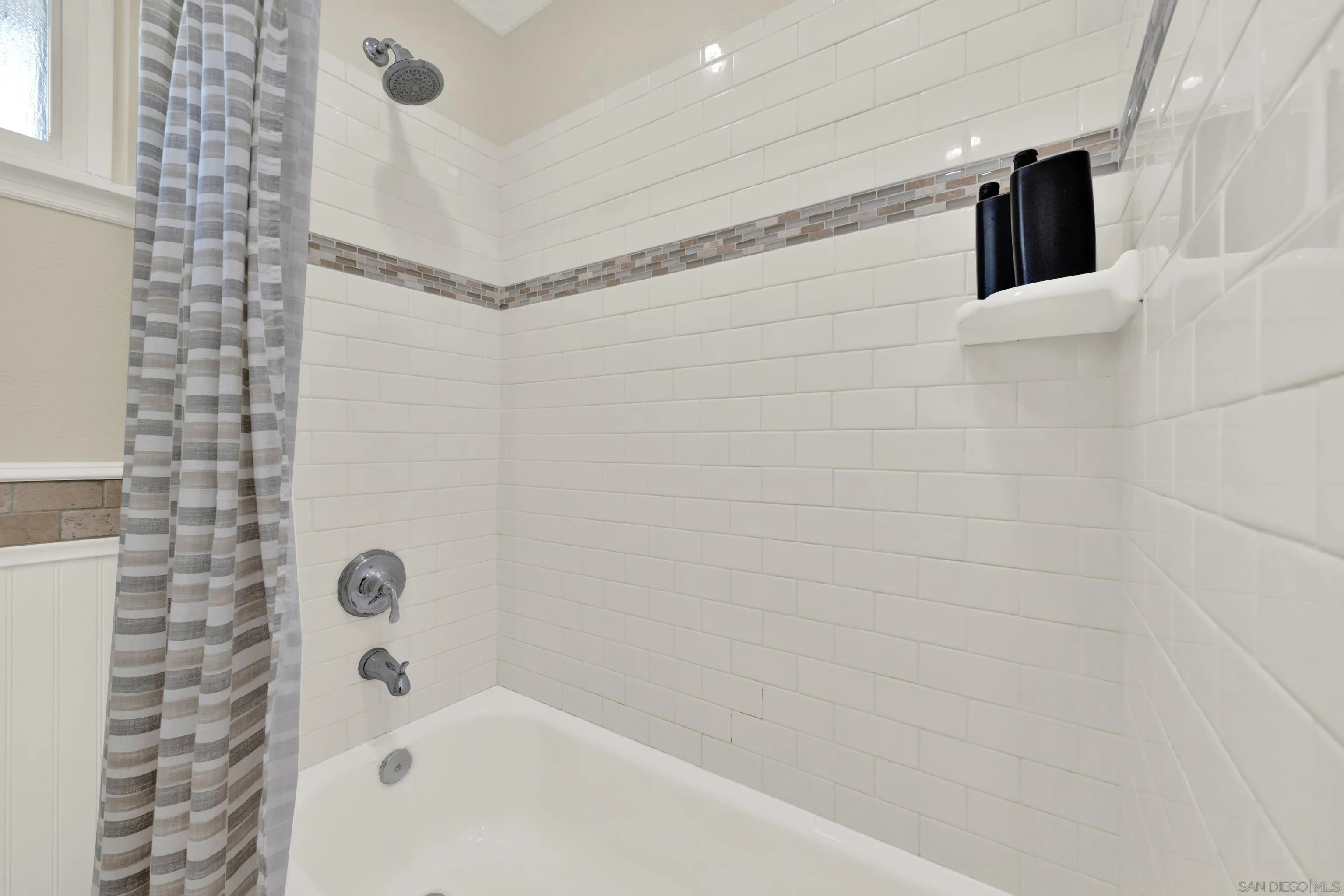 14382 Poway Road Poway, CA 92064 - Photo 23 of 35 Gallery Image 23