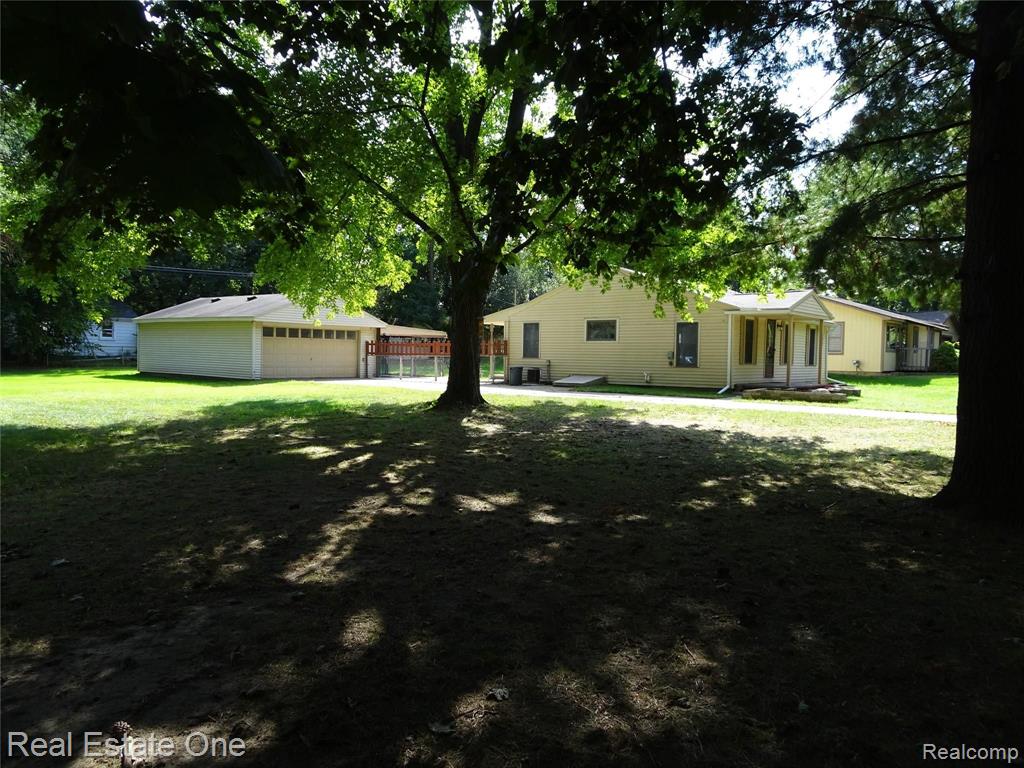 1658 Ladd Road Wolverine Lake, MI 48390 - Photo 2 of 16