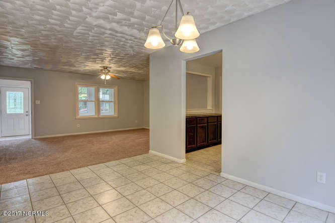 2807 Country Club Road Jacksonville, NC 28546 - Photo 11 of 28 Dining View Of Living Area