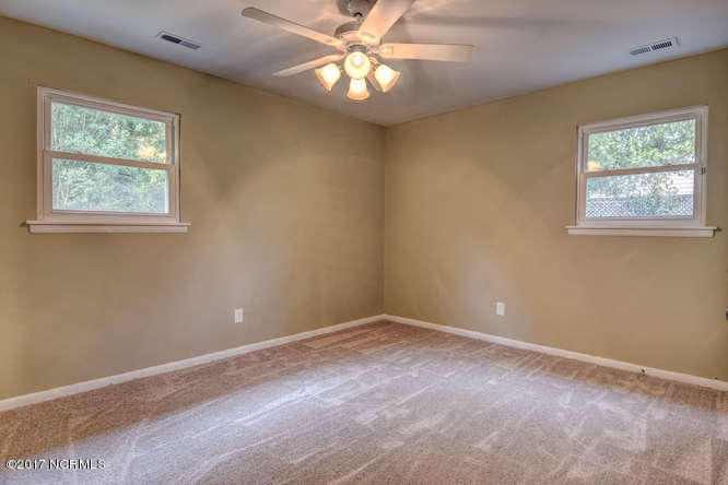 2807 Country Club Road Jacksonville, NC 28546 - Photo 19 of 28 Master Bedroom