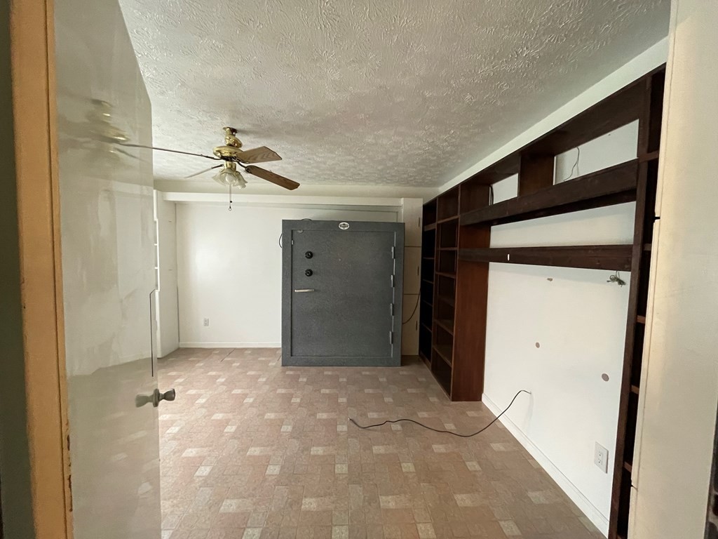 2001 Airport Road Oakdale, TN 37829 - Photo 4 of 69 Gallery Image 4