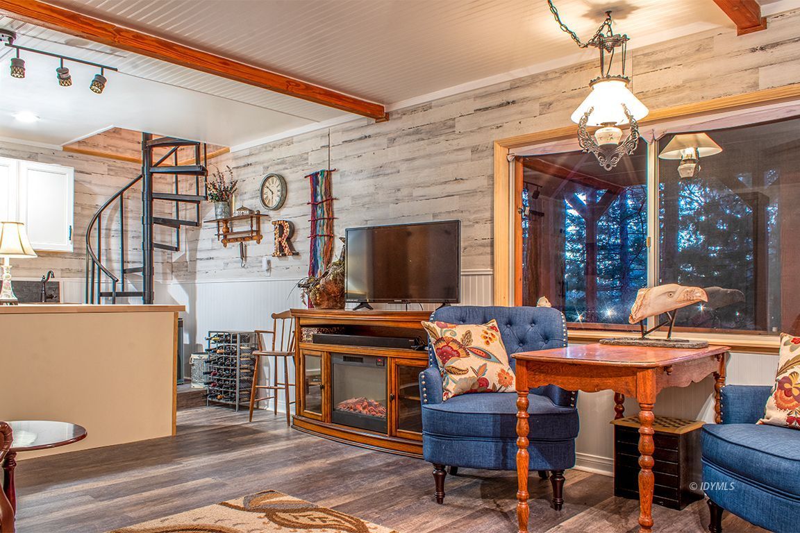 25246 Glen Road Idyllwild, CA 92549 - Photo 40 of 56 Guest Studio