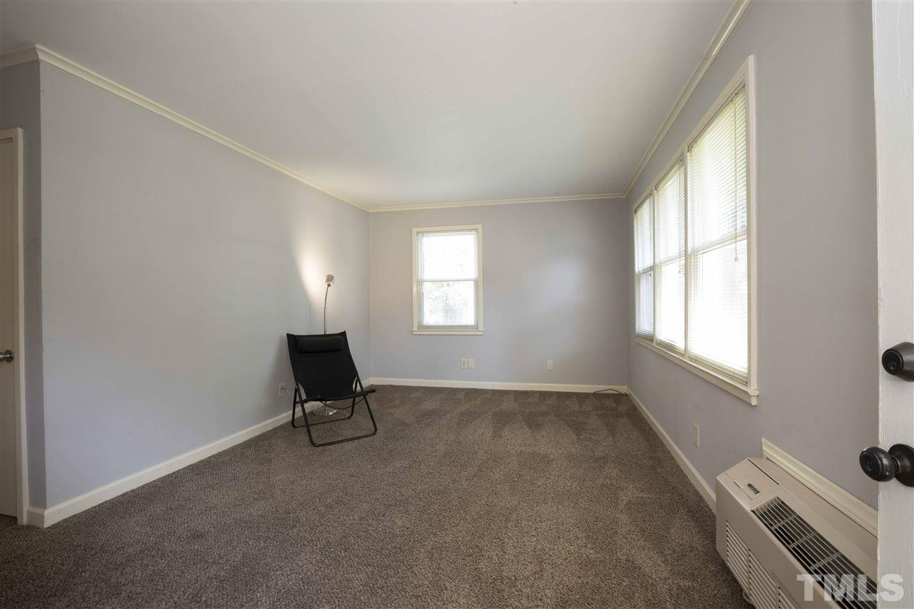 811 Daniels Street, Unit B Raleigh, NC 27605 - Photo 3 of 9 Gallery Image 3