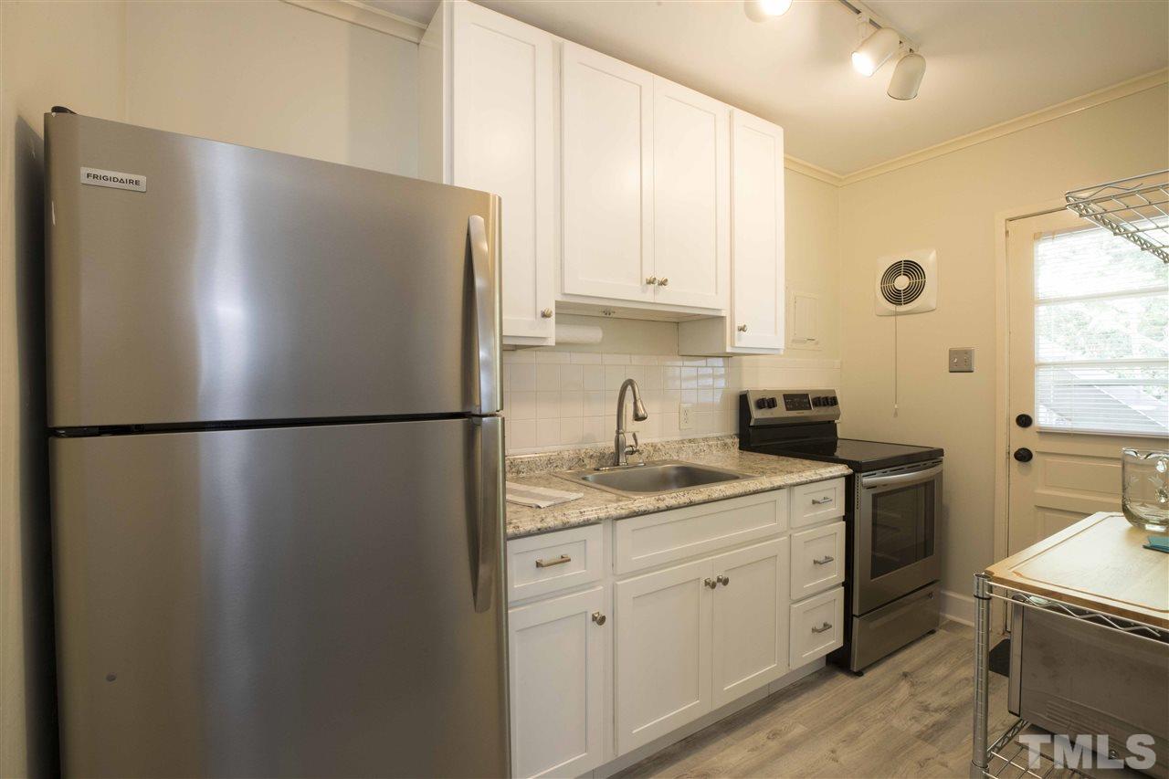 811 Daniels Street, Unit B Raleigh, NC 27605 - Photo 5 of 9 Gallery Image 5