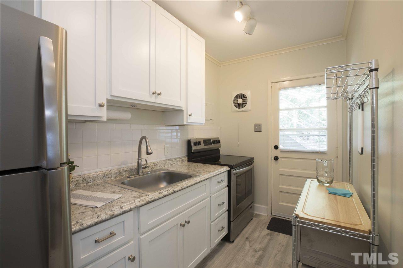 811 Daniels Street, Unit B Raleigh, NC 27605 - Photo 6 of 9 Gallery Image 6