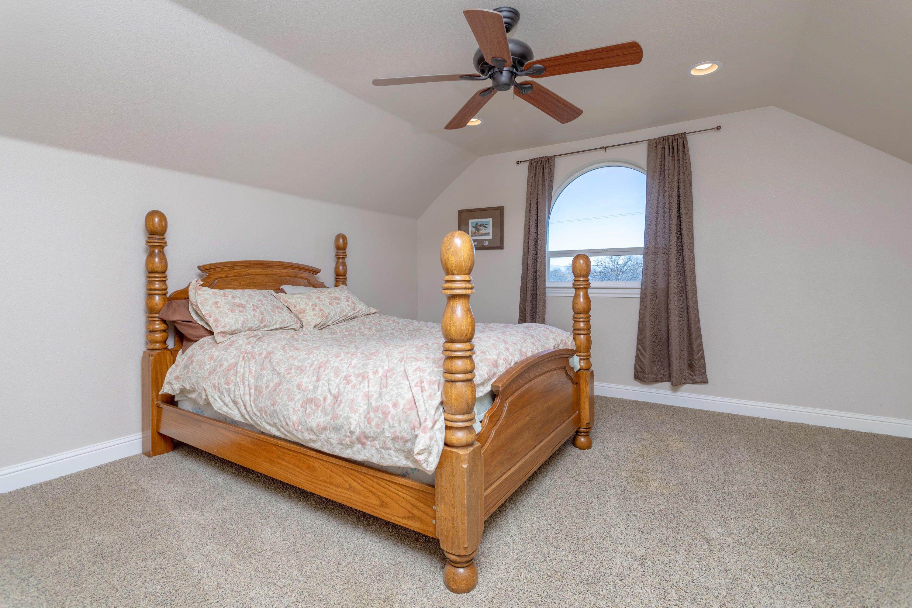 22780 Silverlode Lane Palo Cedro, CA 96073 - Photo 23 of 37 bedroom 4, upstairs