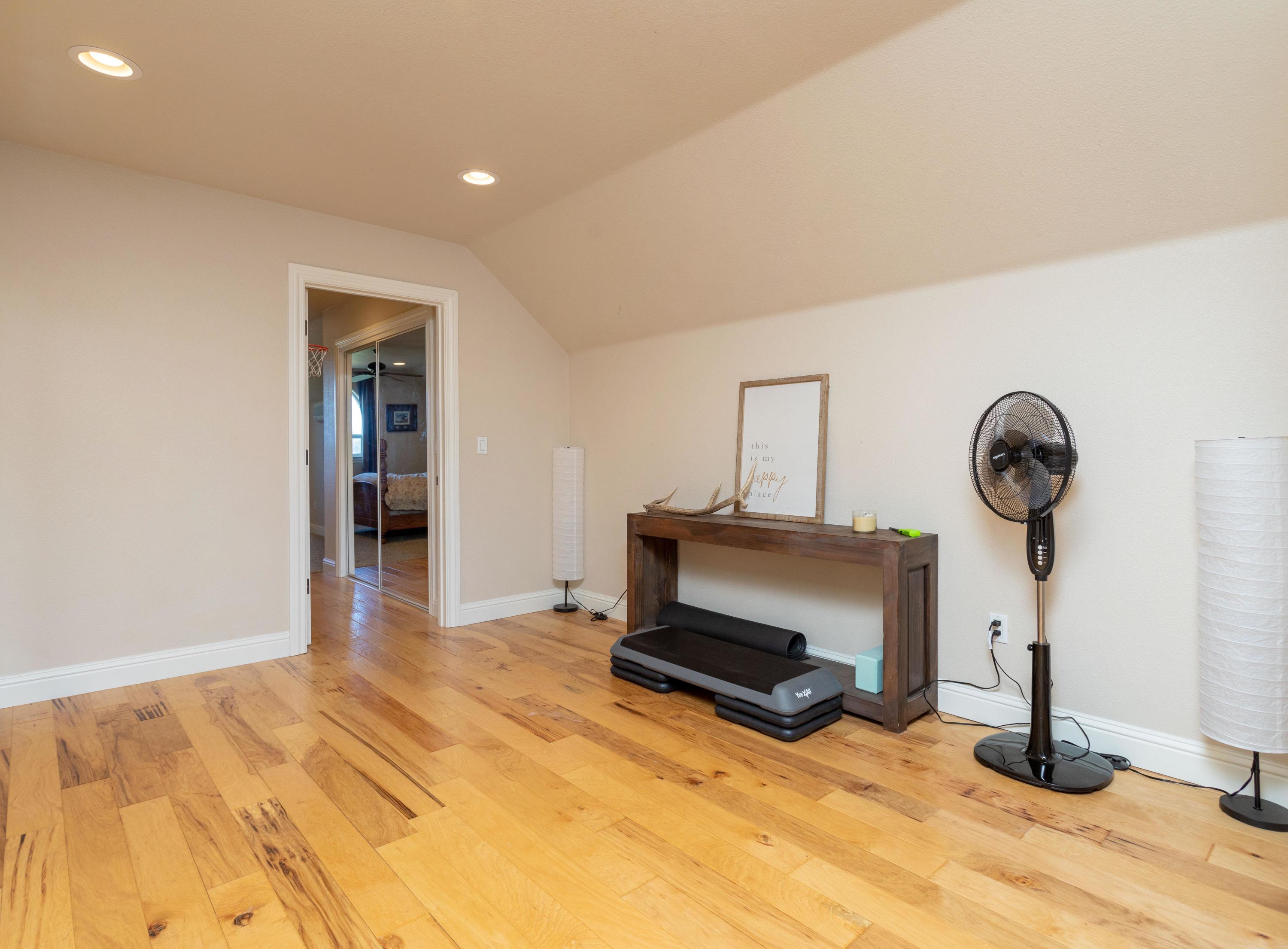 22780 Silverlode Lane Palo Cedro, CA 96073 - Photo 25 of 37 2nd bonus room upstairs