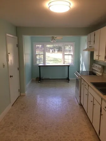 $2,000 | 3 Wilmarth Street, Unit 1, Taunton, MA 02780