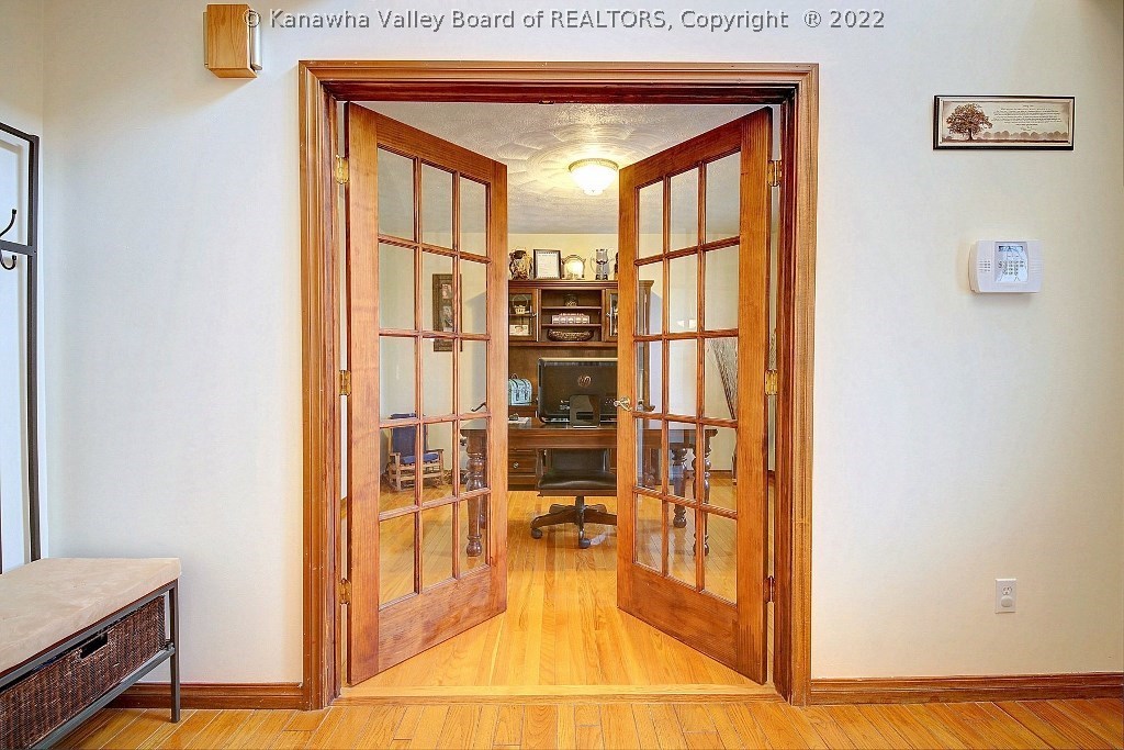 3019 Shadyside Road St. Albans, WV 25177 - Photo 4 of 30 Gallery Image 4