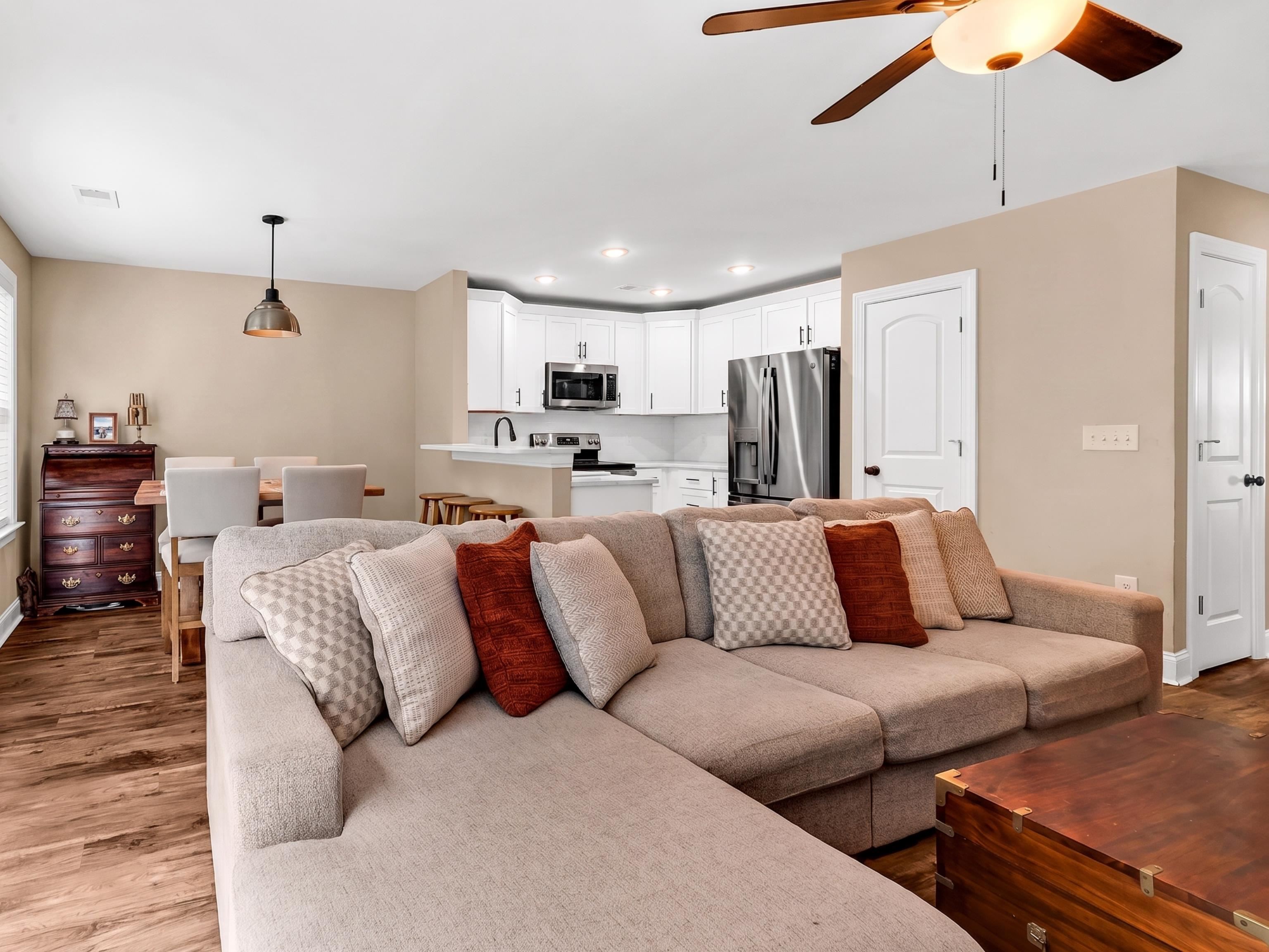 581 Bend Avenue Murrells Inlet, SC 29576 - Photo 8 of 41