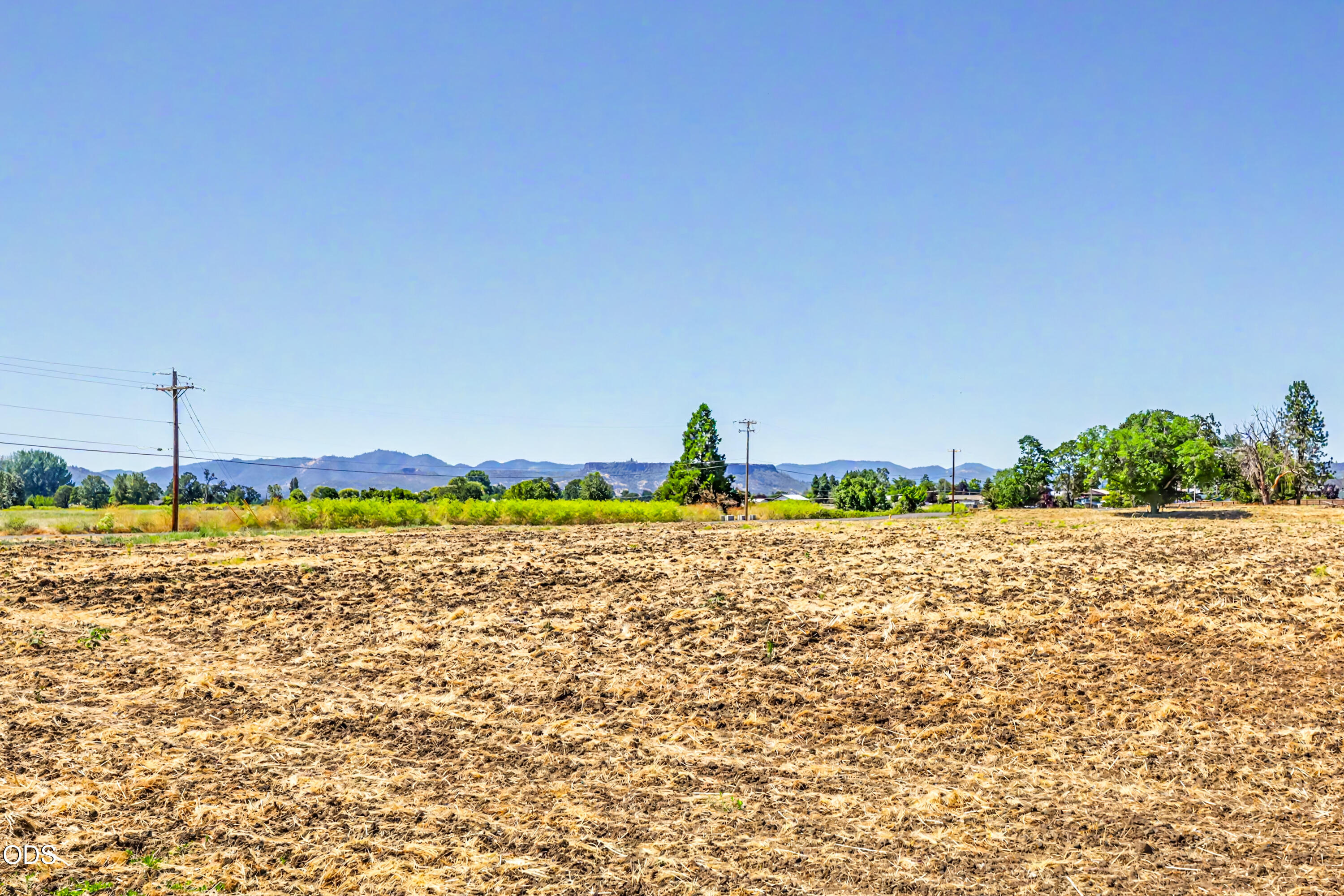 4922 Gebhard Road Central Point, OR 97502 - Photo 7 of 15