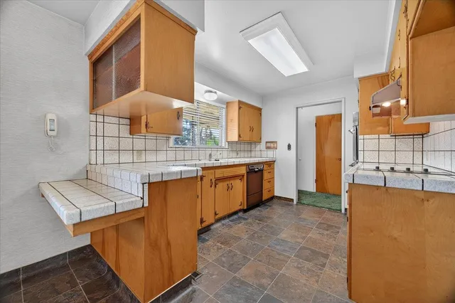 an empty room with a natural light