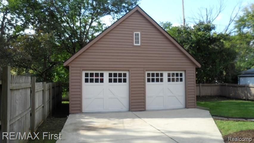 140 Chippewa Road Pontiac, MI 48341 - Photo 12 of 46
