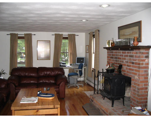 10 Westcott Road Hopedale, MA 01747 - Photo 16 of 21 Gallery Image 16