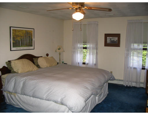 10 Westcott Road Hopedale, MA 01747 - Photo 18 of 21 Gallery Image 18