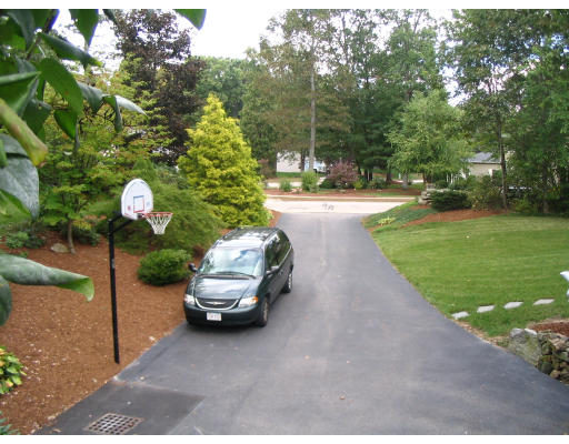 10 Westcott Road Hopedale, MA 01747 - Photo 4 of 21 Gallery Image 4
