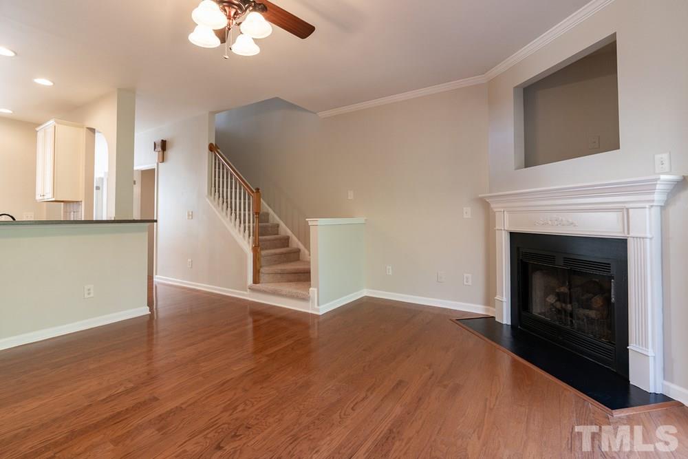 7828 Spungold Street Raleigh, NC 27617 - Photo 11 of 30 Living Room