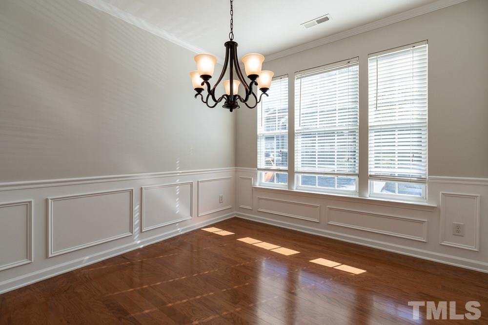 7828 Spungold Street Raleigh, NC 27617 - Photo 4 of 30 Dining Room