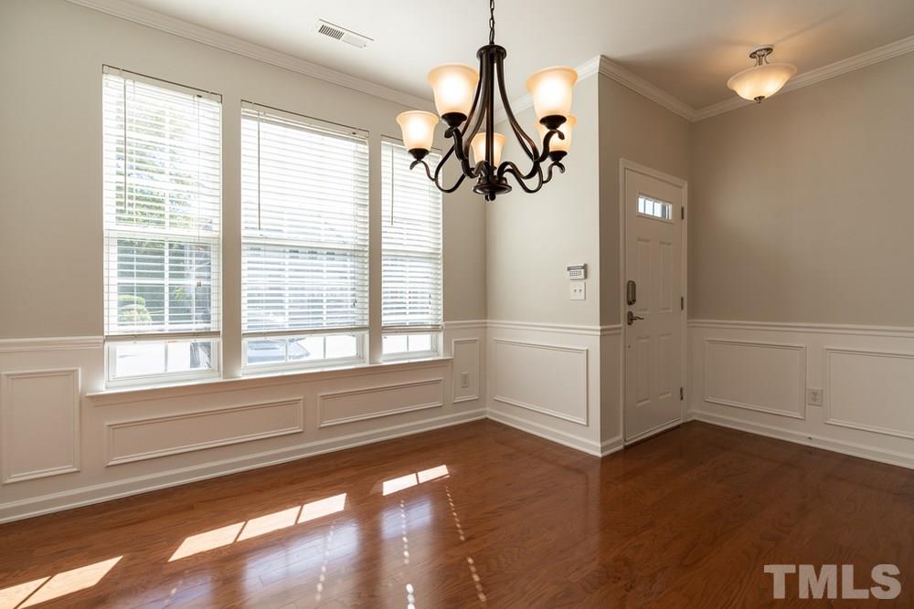 7828 Spungold Street Raleigh, NC 27617 - Photo 5 of 30 Dining Room