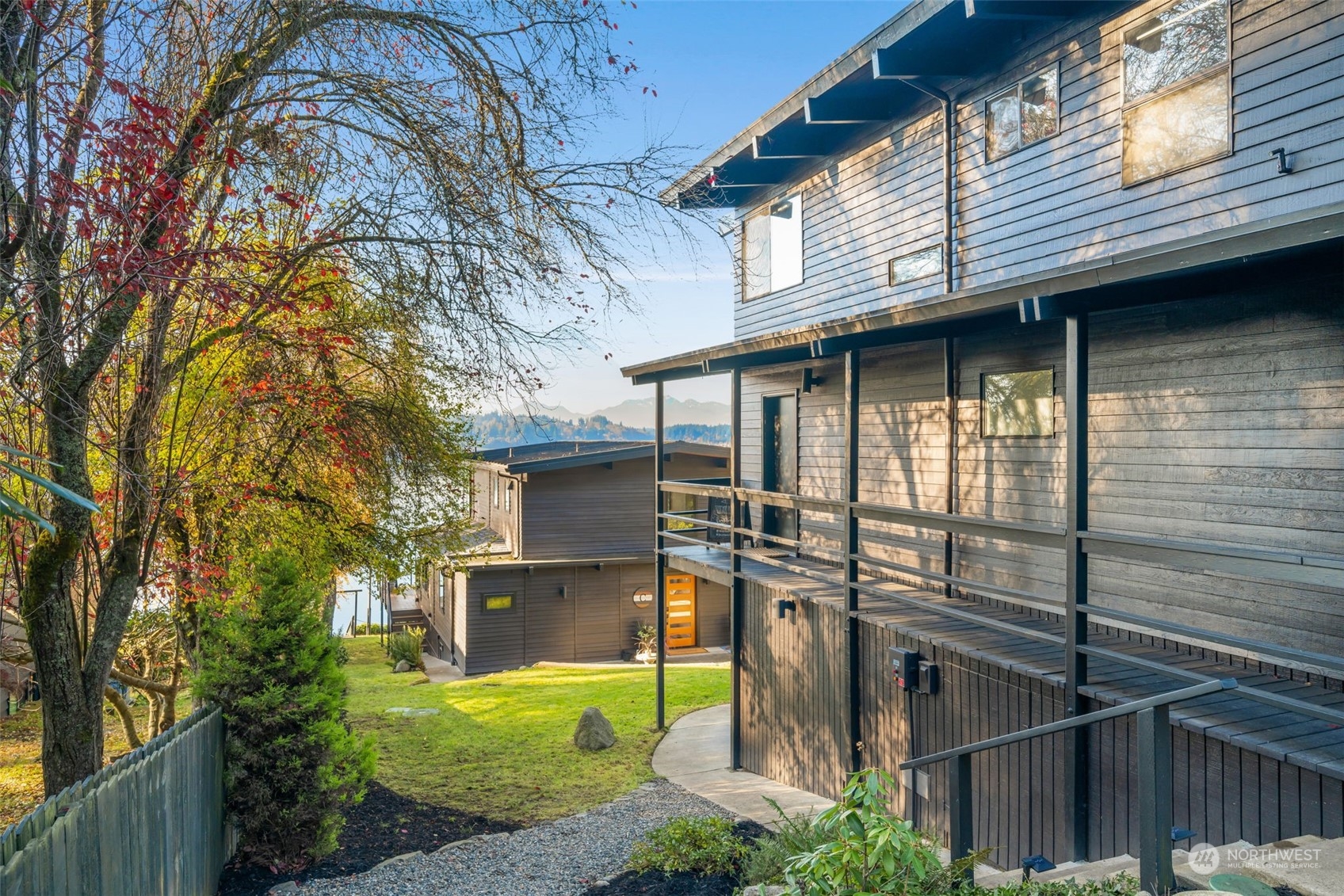 8551 Hansen Road Northeast Bainbridge Island, WA 98110 - Photo 28 of 40 Gallery Image 28