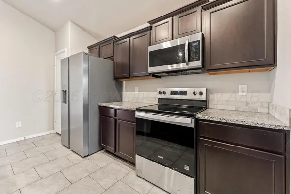 $2,300 | 210 Mikeska Street, Amarillo, TX 79118