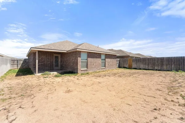 $2,300 | 210 Mikeska Street, Amarillo, TX 79118