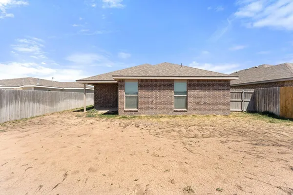 $2,300 | 210 Mikeska Street, Amarillo, TX 79118