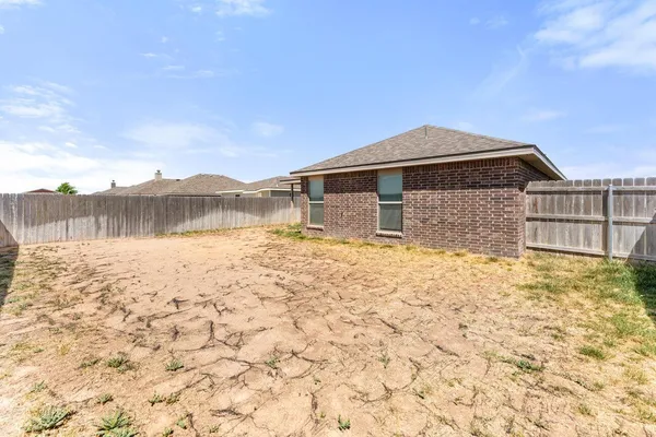 $2,300 | 210 Mikeska Street, Amarillo, TX 79118