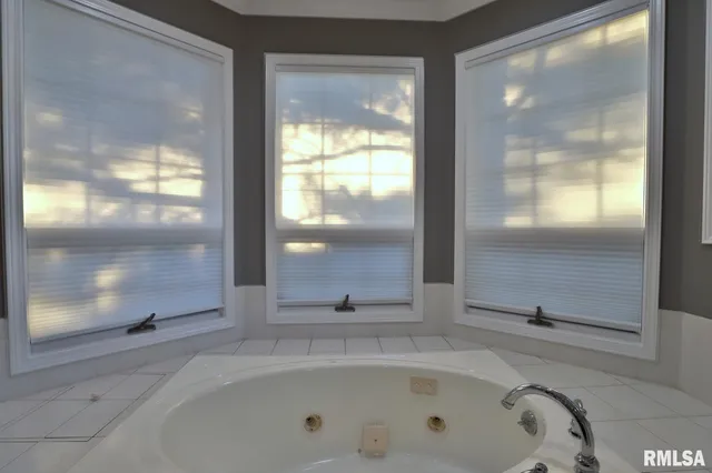 $475,000 | 132 Star Rim Drive, East Peoria, IL 61611