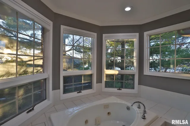 $475,000 | 132 Star Rim Drive, East Peoria, IL 61611