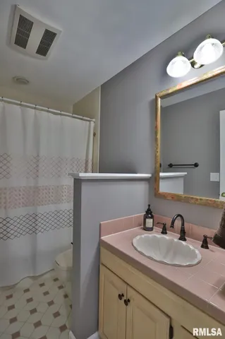 $475,000 | 132 Star Rim Drive, East Peoria, IL 61611