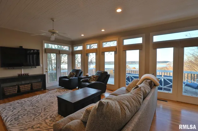 $475,000 | 132 Star Rim Drive, East Peoria, IL 61611