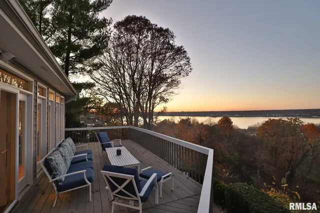 $475,000 | 132 Star Rim Drive, East Peoria, IL 61611