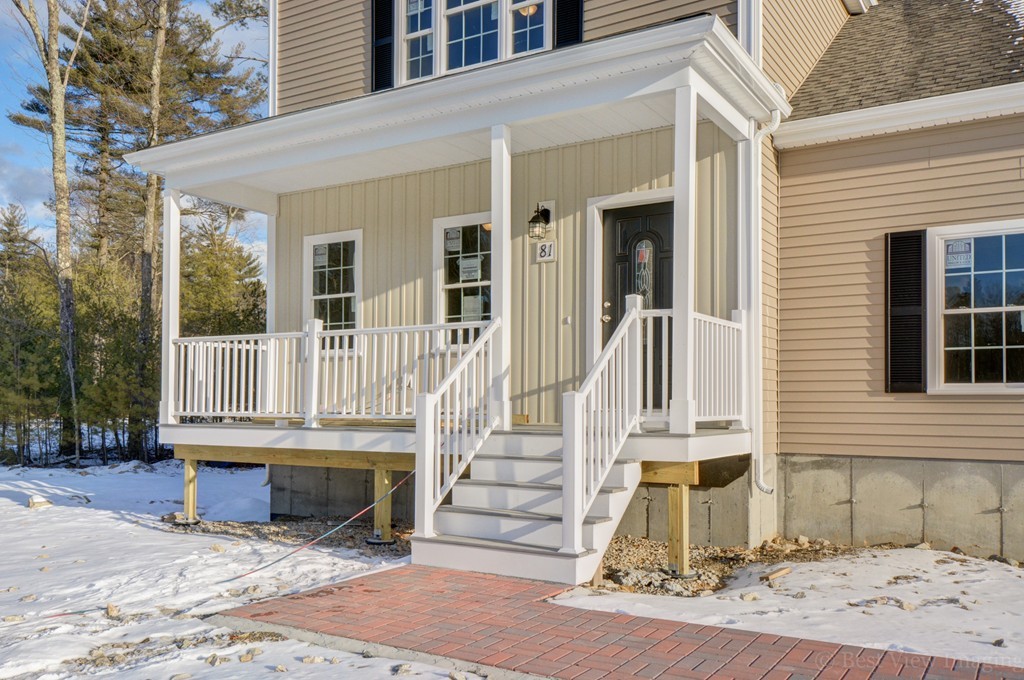 81 Partridge Hill Road Sutton, MA 01590 - Photo 3 of 23 front view of a house with a small yard