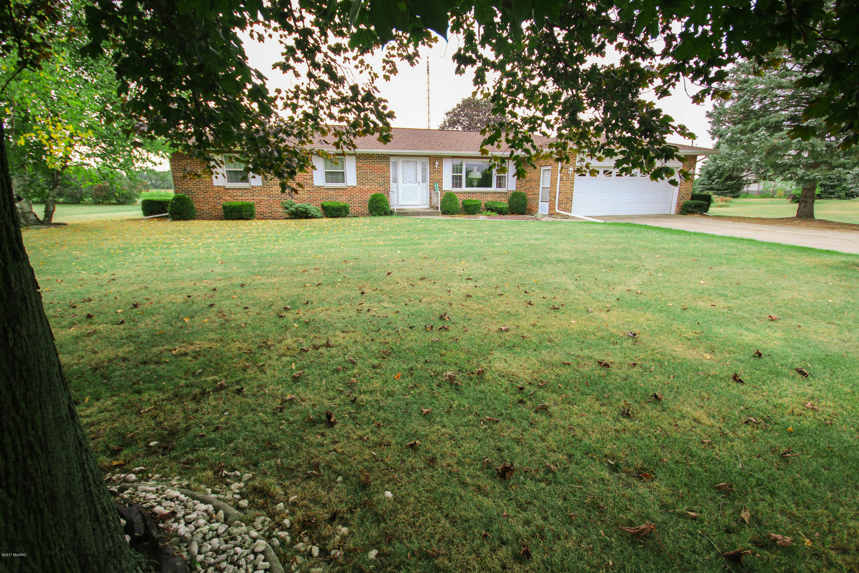 18051 Highway 86 Three Rivers, MI 49093 - Photo 2 of 24 untitled (2 of 24)