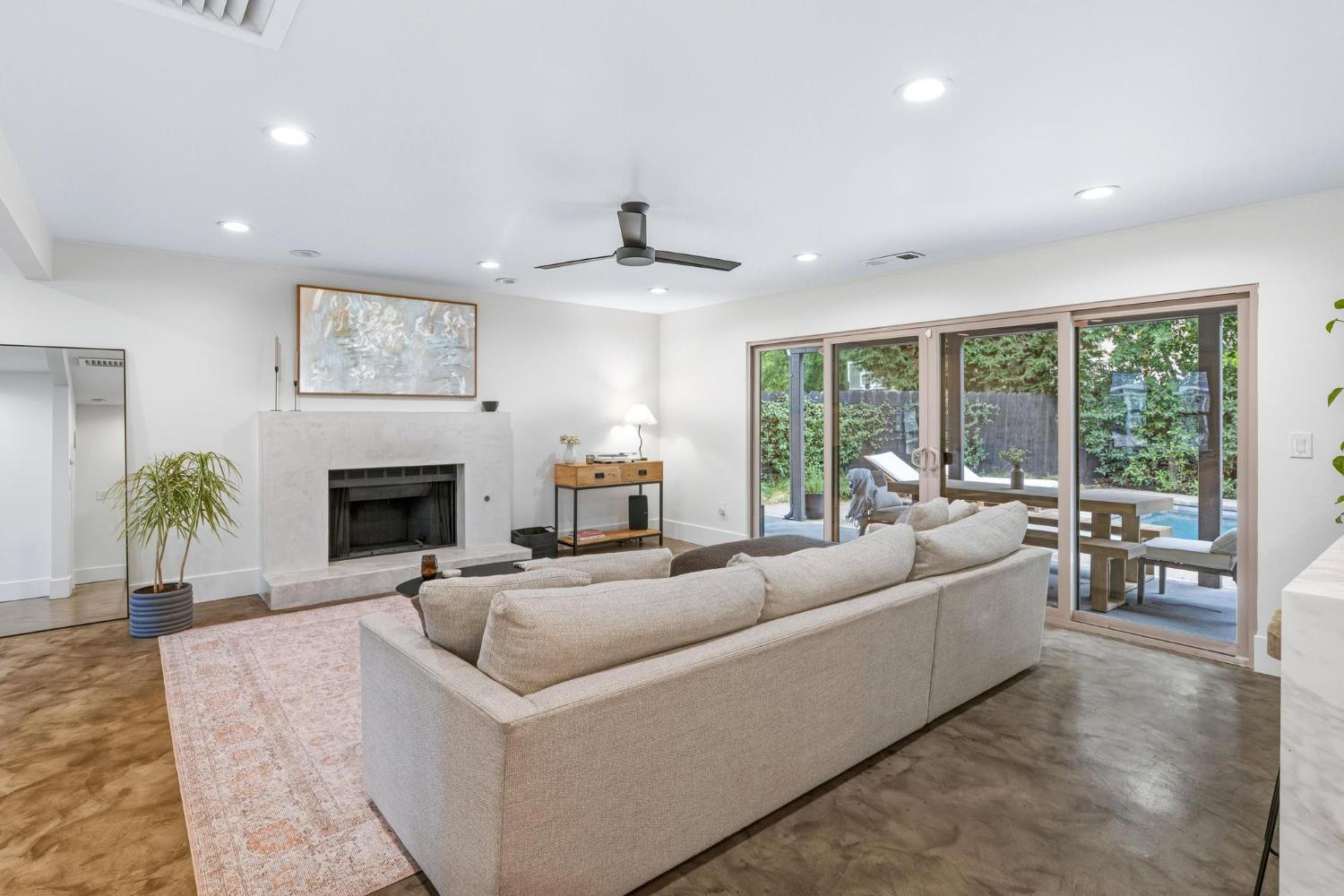 2228 Cheyenne Way Modesto, CA 95356 - Photo 12 of 54