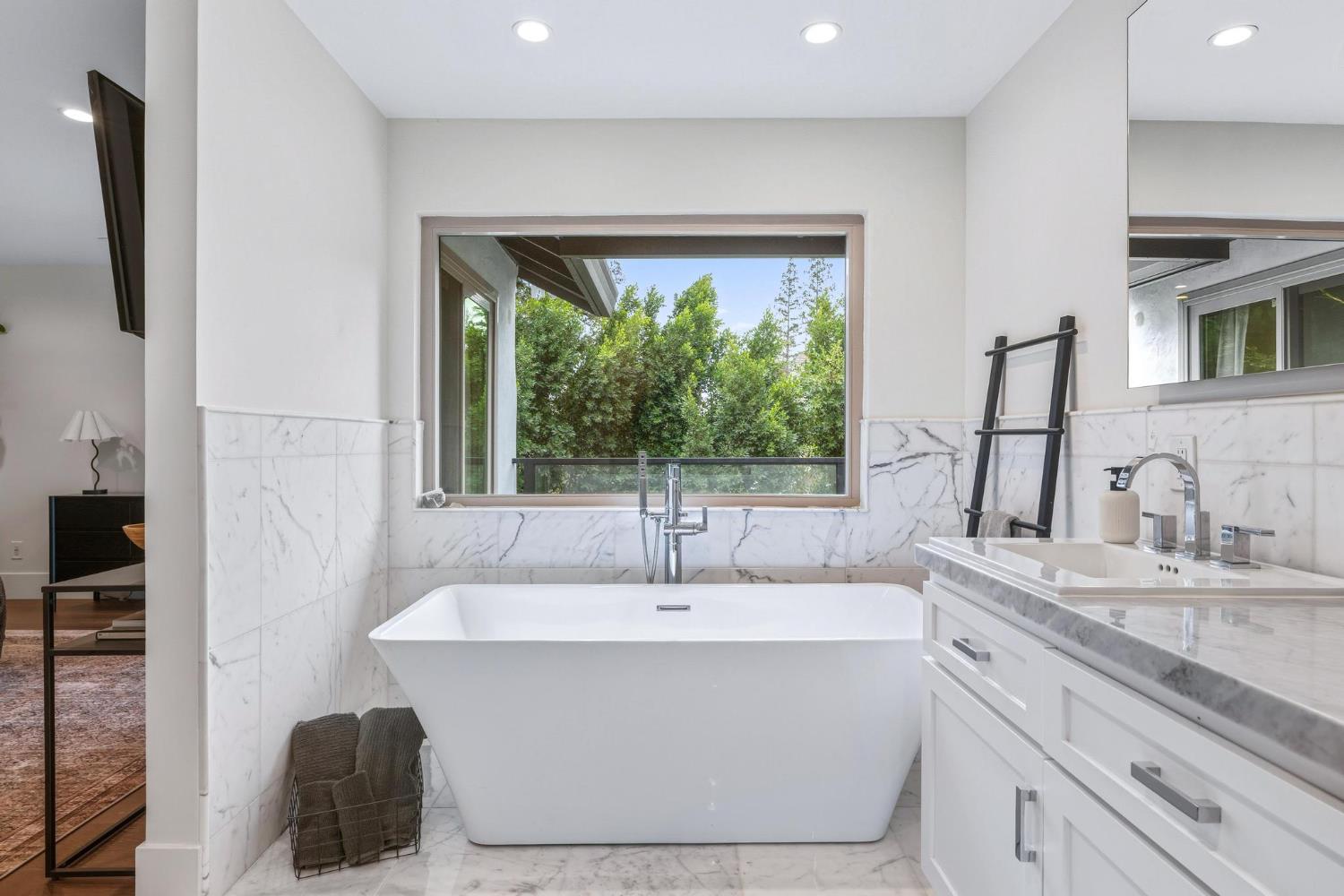 2228 Cheyenne Way Modesto, CA 95356 - Photo 37 of 54