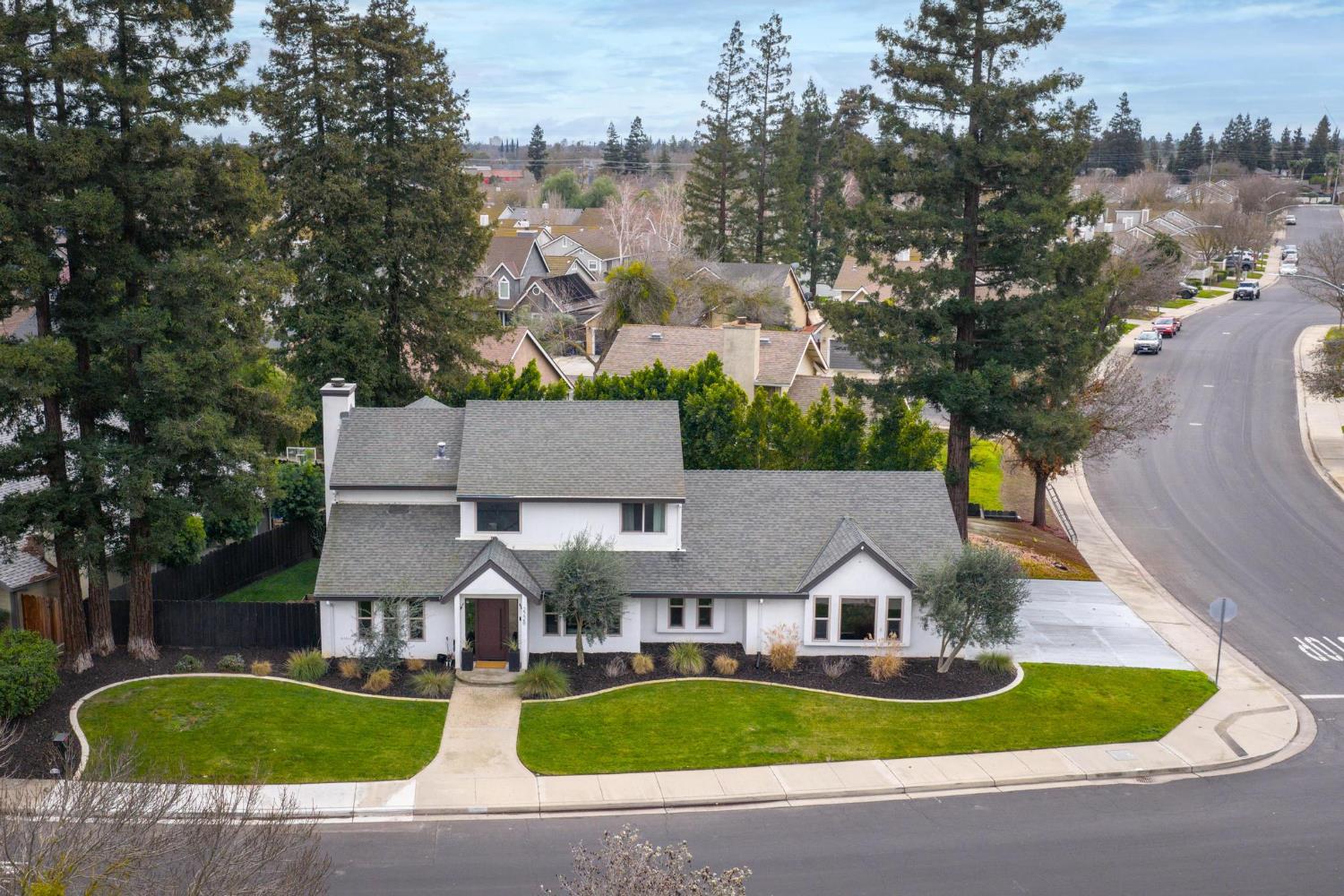 2228 Cheyenne Way Modesto, CA 95356 - Photo 6 of 54