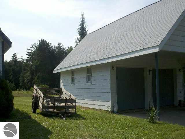 3198 East Rose City Road Lupton, MI 48635 - Photo 23 of 37 1757327-22.JPG